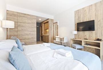 Фото номера Апартаменты Делюкс Апарт-отели Apartamenty Czarna Góra г. Строне-Слёнске 2