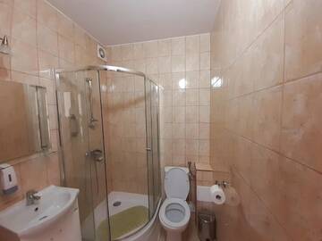 Фото номера Двухместный номер с 2 отдельными кроватями и террасой Гостевой дом Pensjonat Zielone Wzgórze Bolesławów г. Строне-Слёнске 3