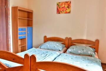 Фото номера Трехместный номер Гостевой дом Villa Panorama г. Строне-Слёнске 3